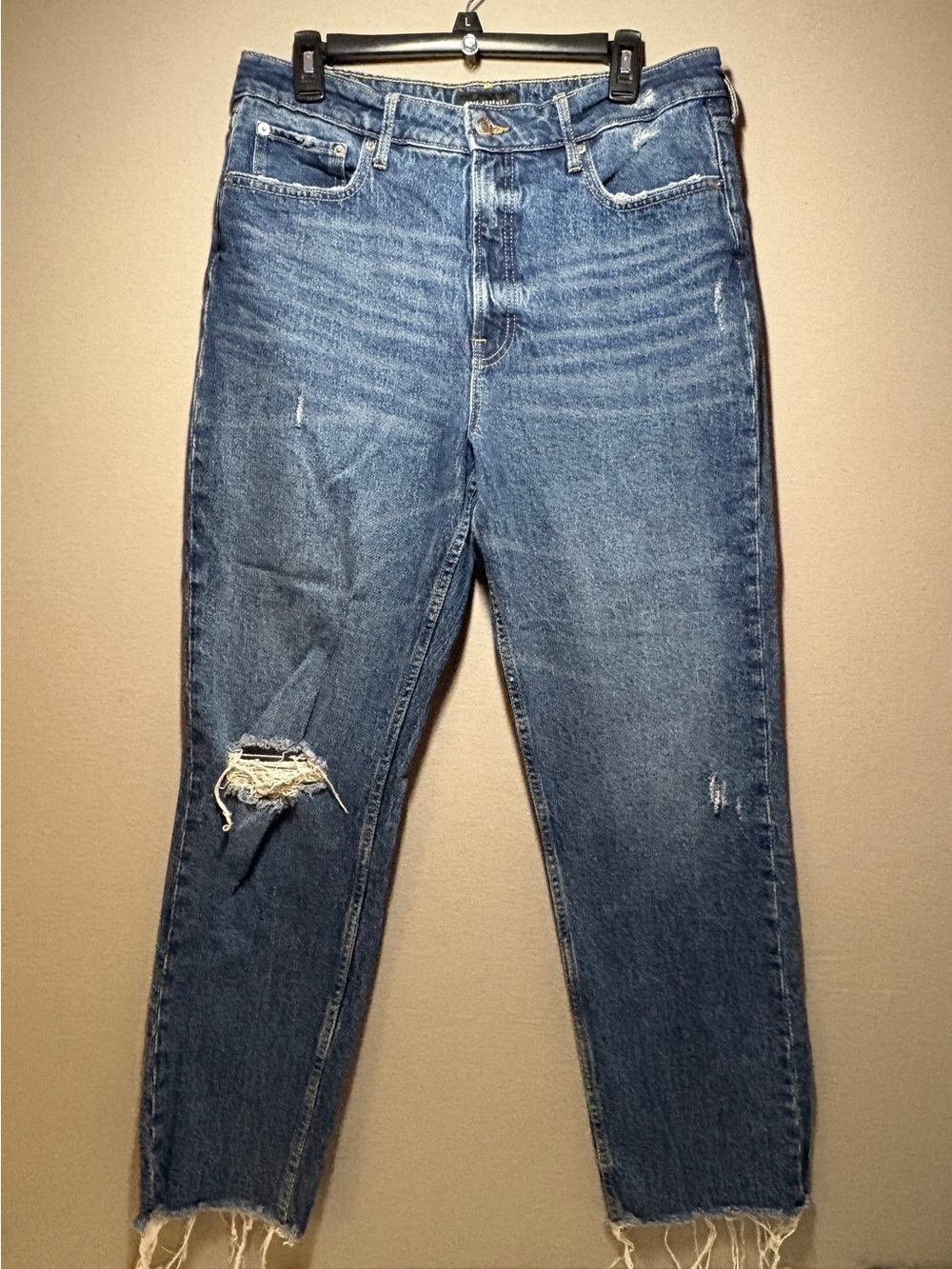 Free Assembly Womens Size 14 Straight Legged Blue Distressed Jeans Raw Hem